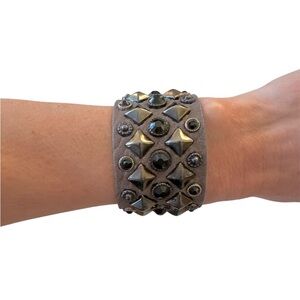 NWOT Streets Ahead Leather Studded Cuff W/Black Swarovski Crystals Size Small